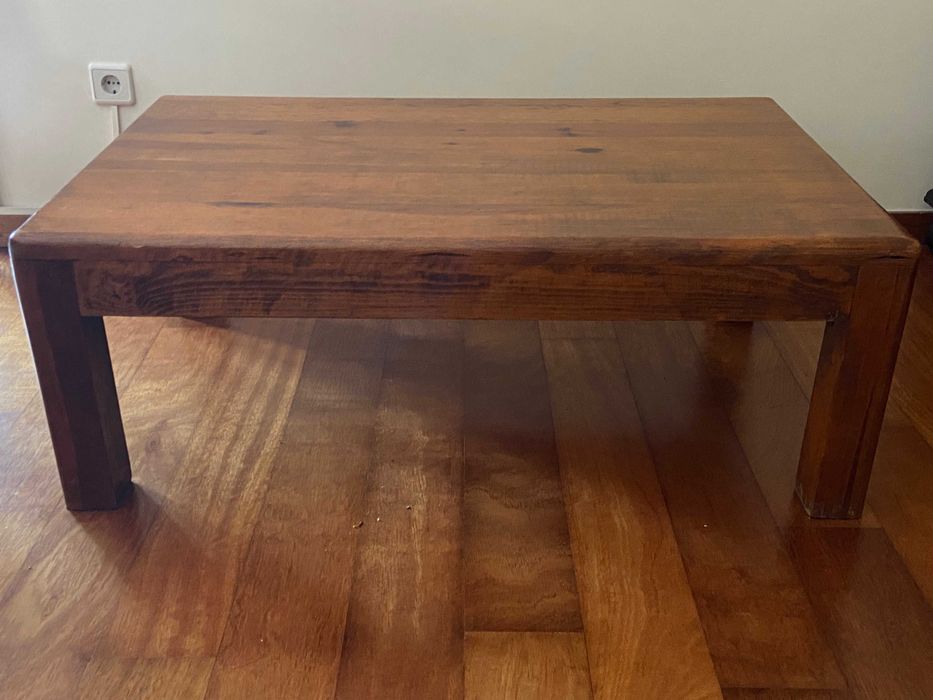 Mesa de centro/de Apoio em madeira maciça exótica com 1.10m x 0,70m