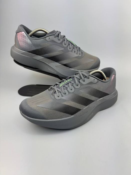 Лучшие беговые кроссовки Adizero EVO SL Performance KJ1364: 3 999