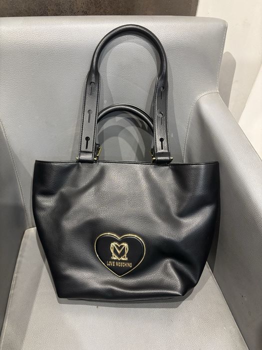 Torebka damska czarna love moschino
