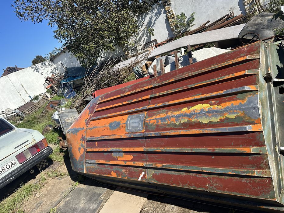 Продам лодку автобот