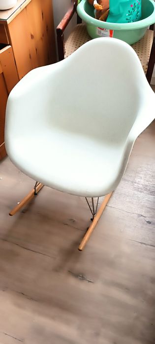 Cadeira de baloiço IKEA