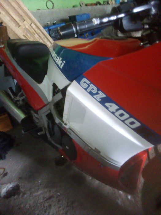 Kawasakl GPZ 400 R