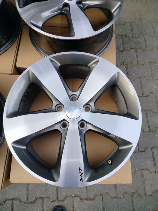 Felgi Jeep 20 bardzo ładne proste zadbane