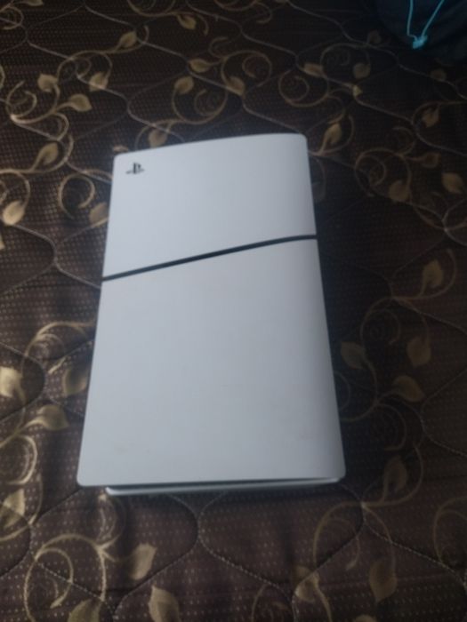 Пс5 слимп в придачу два джостика і игри