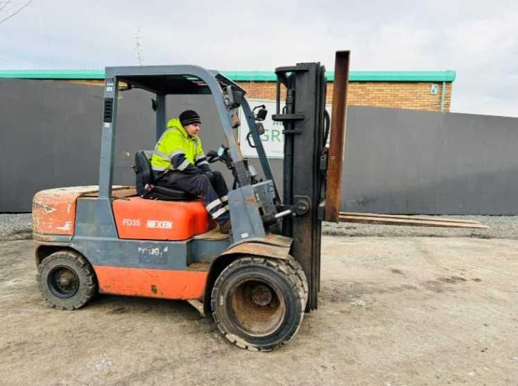 Погрузчик вилочний навантажувач NEXEN FD35 3,5 тони 5 метрів 2010 РІК