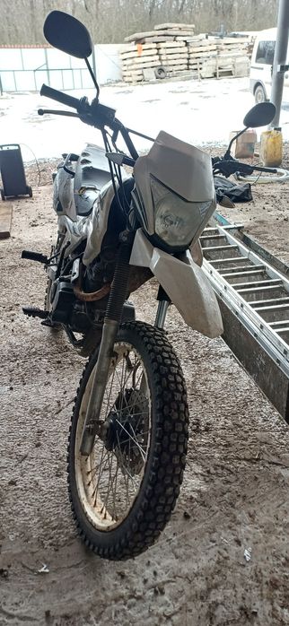 Продам спарк в нормальному состоянии