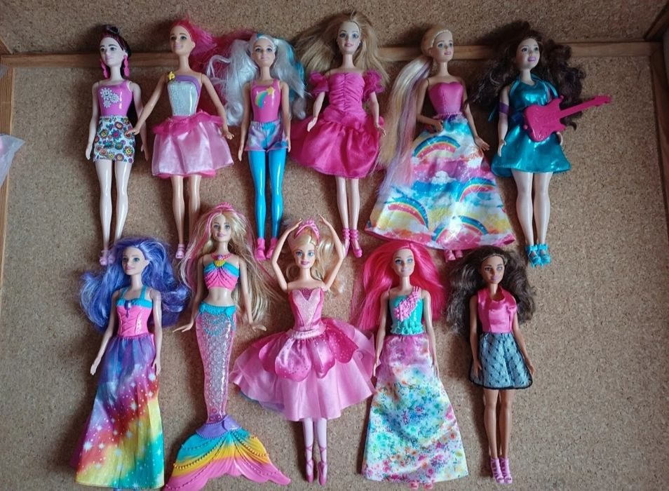 Barbie Mattel. Cada 9€.