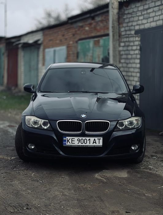 BMW 318i 2008 год