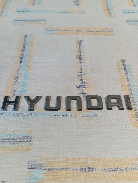 Napis literki Hyundai do Tucson a lub innego Hyundaia