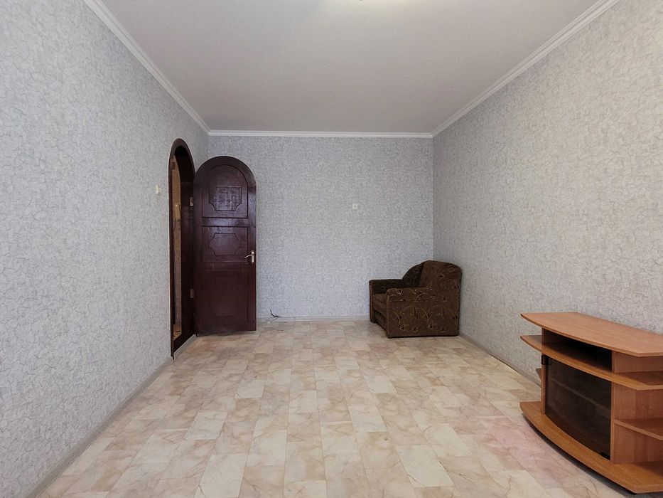 Продається однокімнатна квартира на Митниці