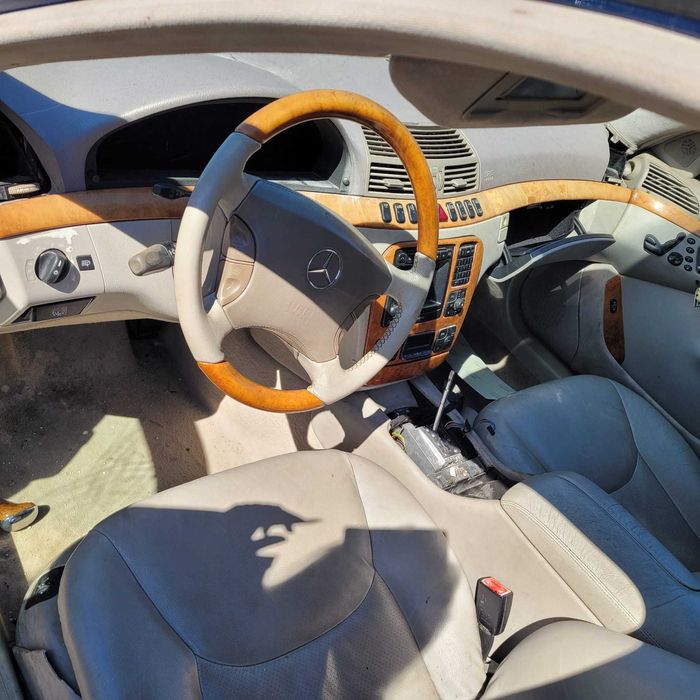 bancos  merecedes sw220