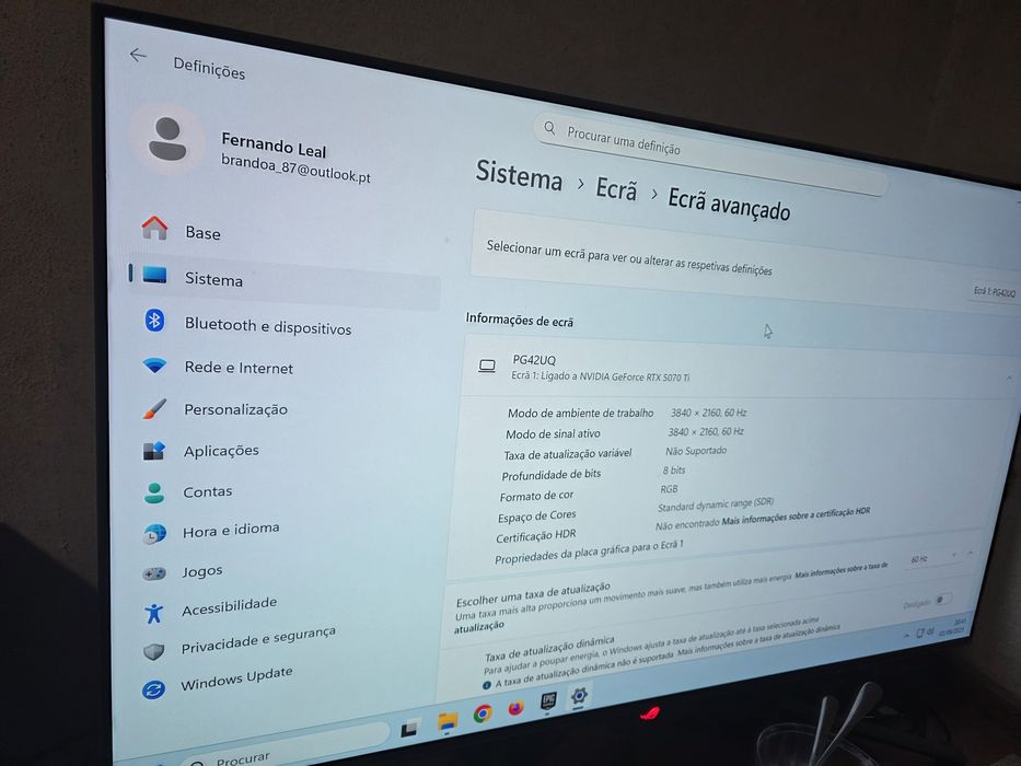 Monitor praticamente novo 5 meses.