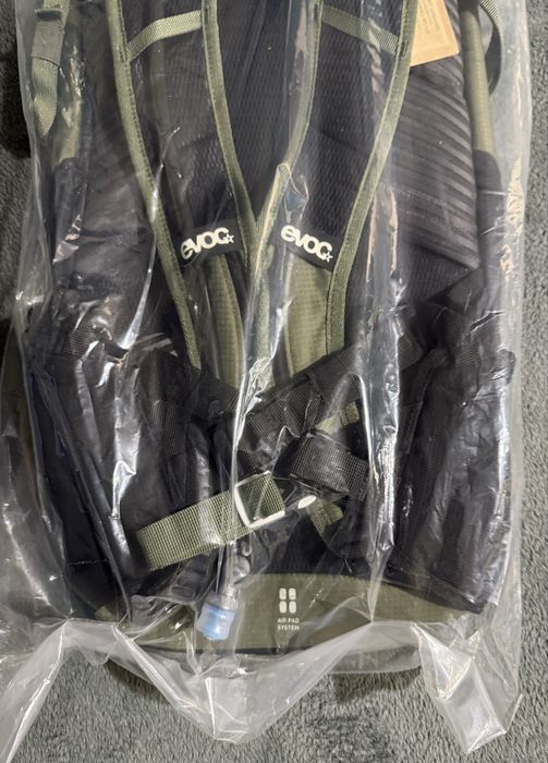 Plecak rowerowy EVOC Ride 12 + hydration bladder 2L