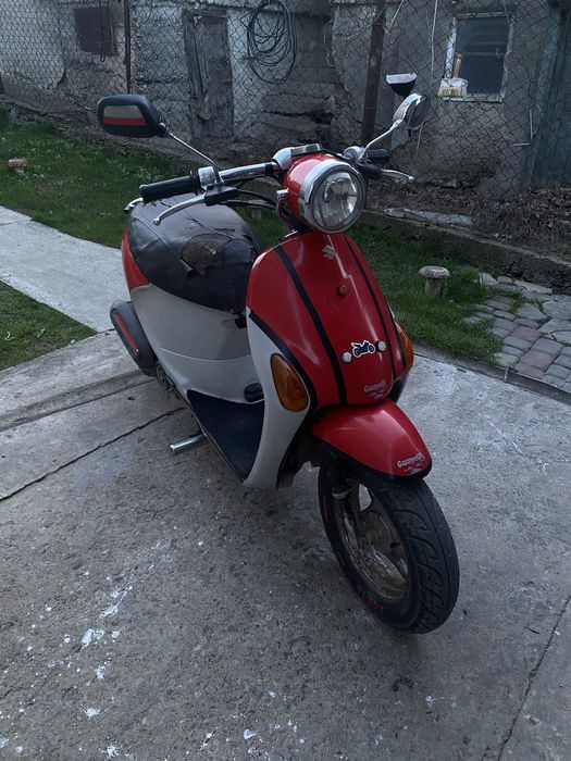 Продам мопед сузукі летс 4