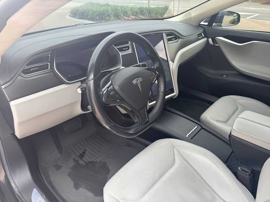 Tesla Model S 75      2016