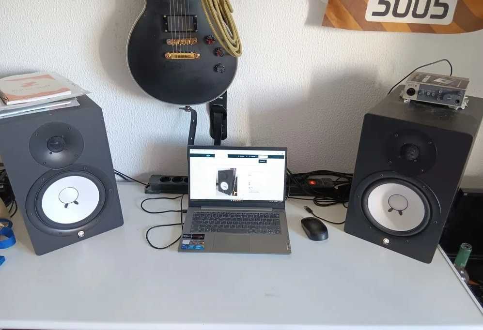 Monitores studio Yamaha HS 80M + Subwoofer HS10W (Professional studio)