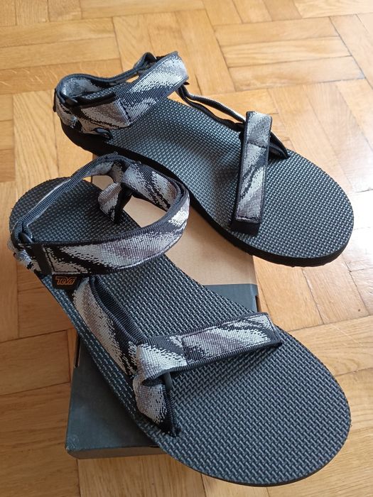 Sandały teva, nowe, nigdy nie używane