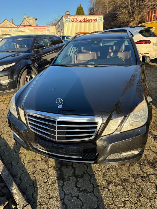 Mercedes s 212 rok 2009 uszkodzony silnik