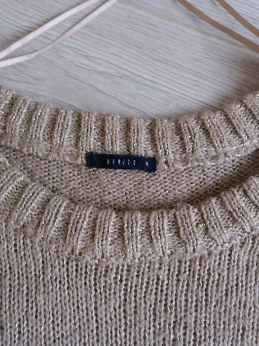 Світер Mohito бежевий ,S/M