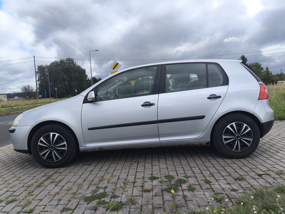 VW Golf 5 1.6MPI 105km 246tys przebiegu