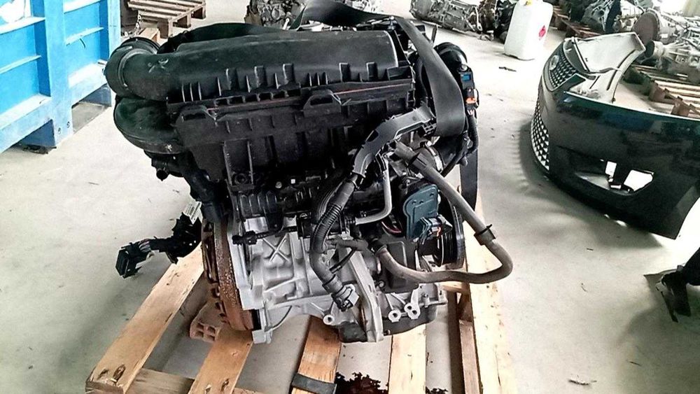 Motor Peugeot 2008   1.2i 110CV ref: HN05