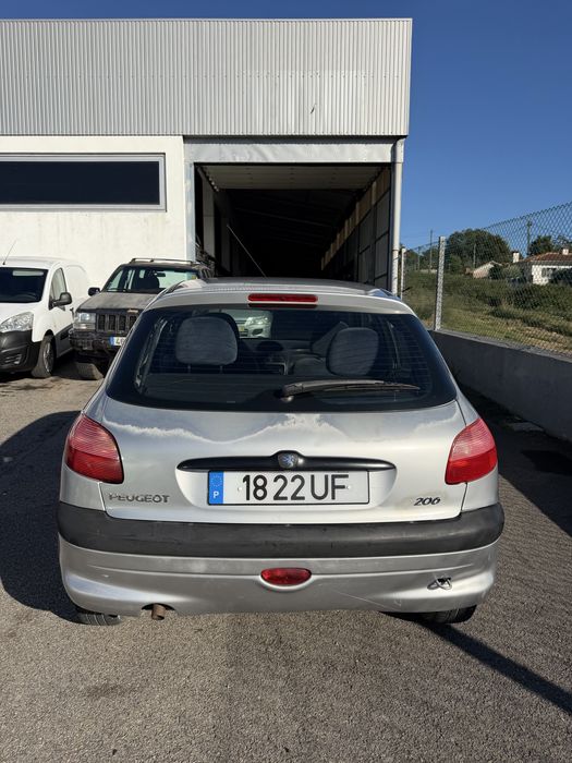Peugeot 1.4i 75CV AC