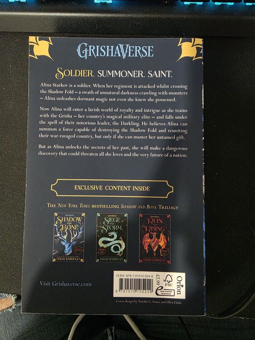 Livros da saga Shadow and Bone em Ingles