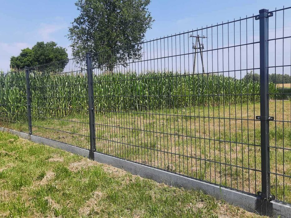 Ogrodzenie panelowe fi4mm 153 + płyta 25/30cm z montażem