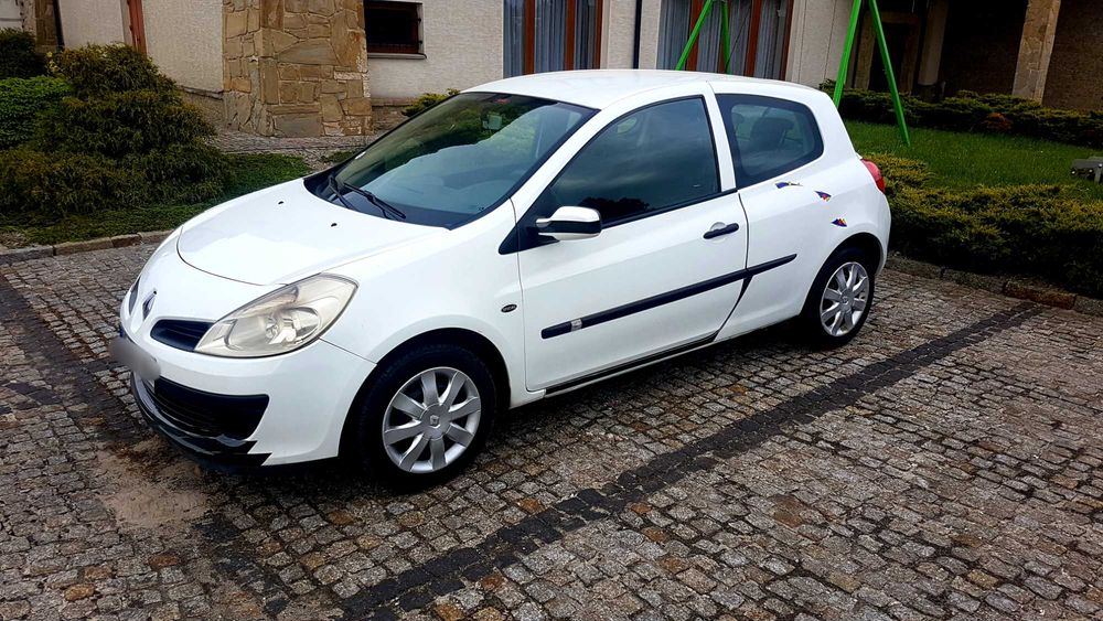 Renault Clio Super Ekonomiczny z Klimatyzacją