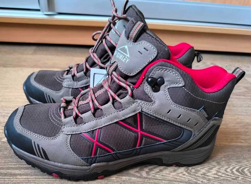 Нові черевики McKinley розмір 43