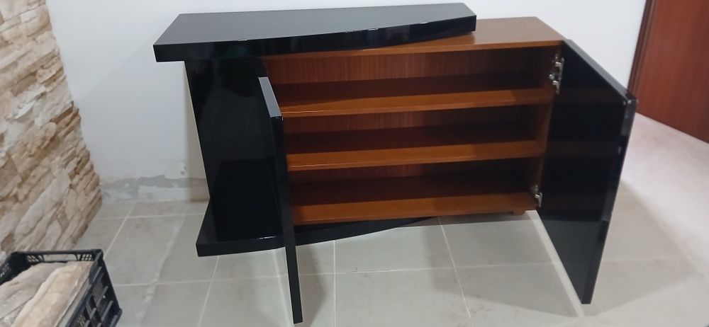 Sapateira êxito wenghê com lacado preto