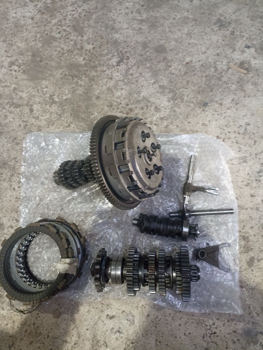 Кавасакі zzr 600 запчасті