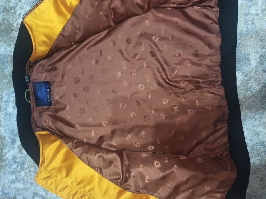 продаю бомбер куртка , розмір М,бренд SCOTCH & SODA