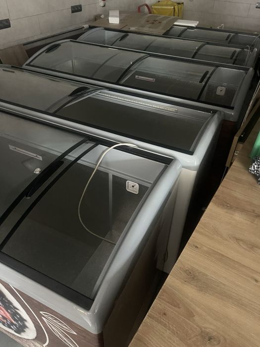 Продам морозильні камери вітрини