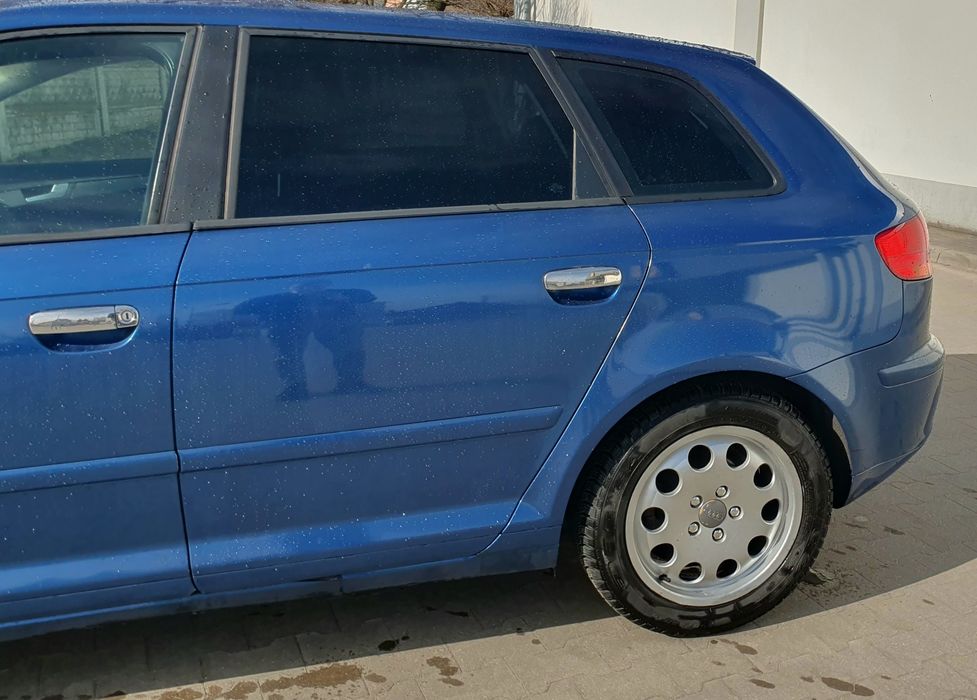 Audi A3 8p 1.6fsi benzyna