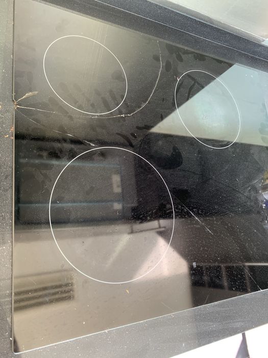 Placa de Indução IKEA (funciona-rachada)