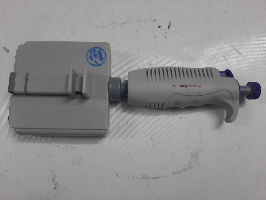 Піпет-дозатор 8-канальний та 1- канальний