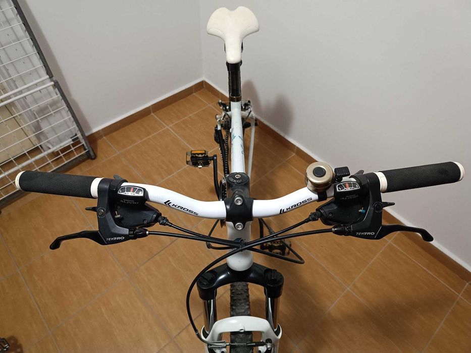 Rower damski Kross level A1