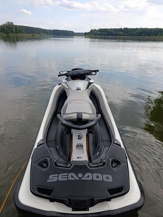 Гідроцикл BRP GTX LIMITED 300+ кінських сил