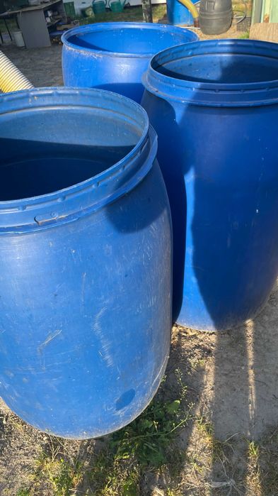 Beczka plastikowa 200l.