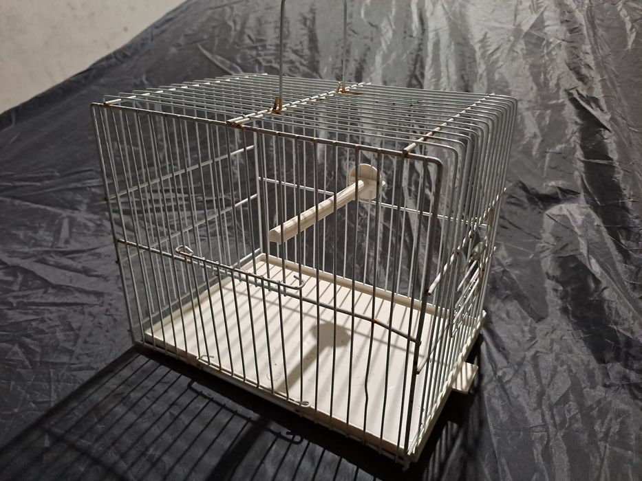 Gaiola metálica Transporte Pássaros (Dimensões: 24,5 x 17,5 x 17 cm)