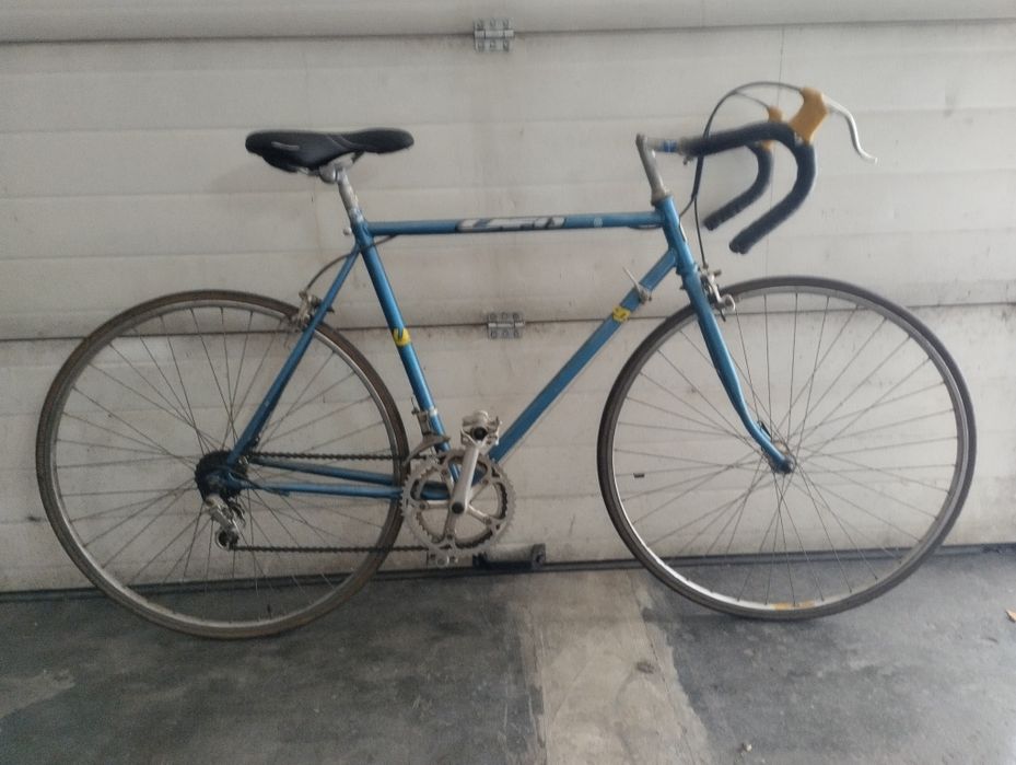 Bicicleta de corrida antiga usado mas em bom estado