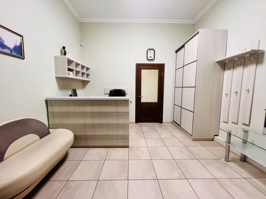 Продам комерційне приміщення 34,1 м² | Центр | Дворцова / Шульгіних