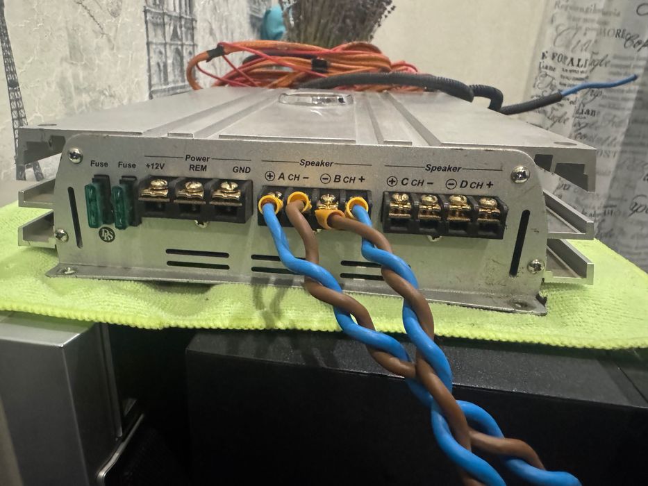 Автомобильный усилитель DLS  ca-41