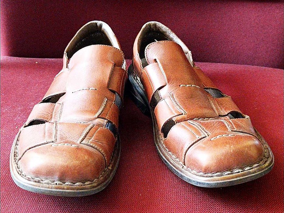 Фирменные кожаные сандалии Rieker 43-43,5 р.