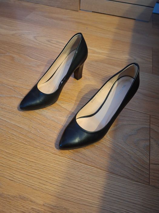 Buty czółenka firmy Wojas rozmiar 39
