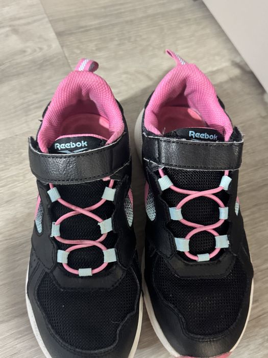 Кросівки шкіряні reebok, 32 розмір