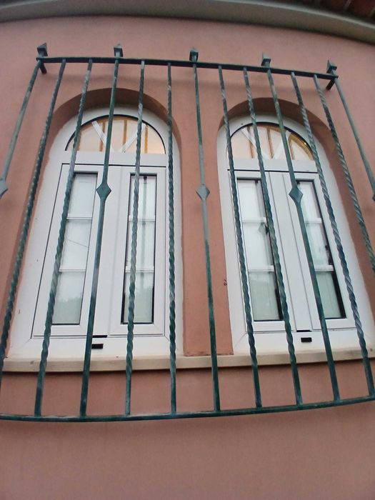 JANELAS E PORTAS em Alumínio