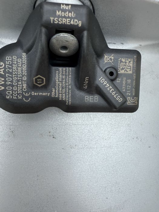 Felgi aluminiowe Audi OE ET 32 8jx19” 5x112 A6 C6 C7 A8D4 Q3 Q5
