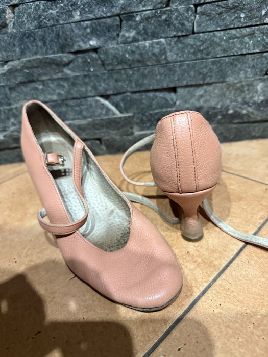 Туфлі для балтних танців стандарт